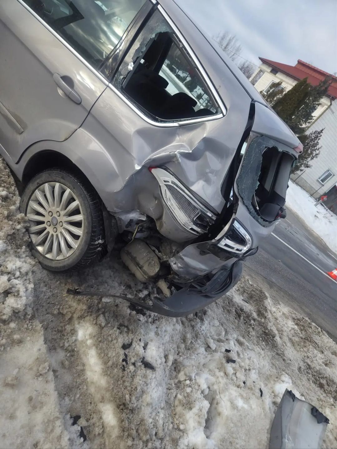 Zdjęcia z miejsca zdarzenia