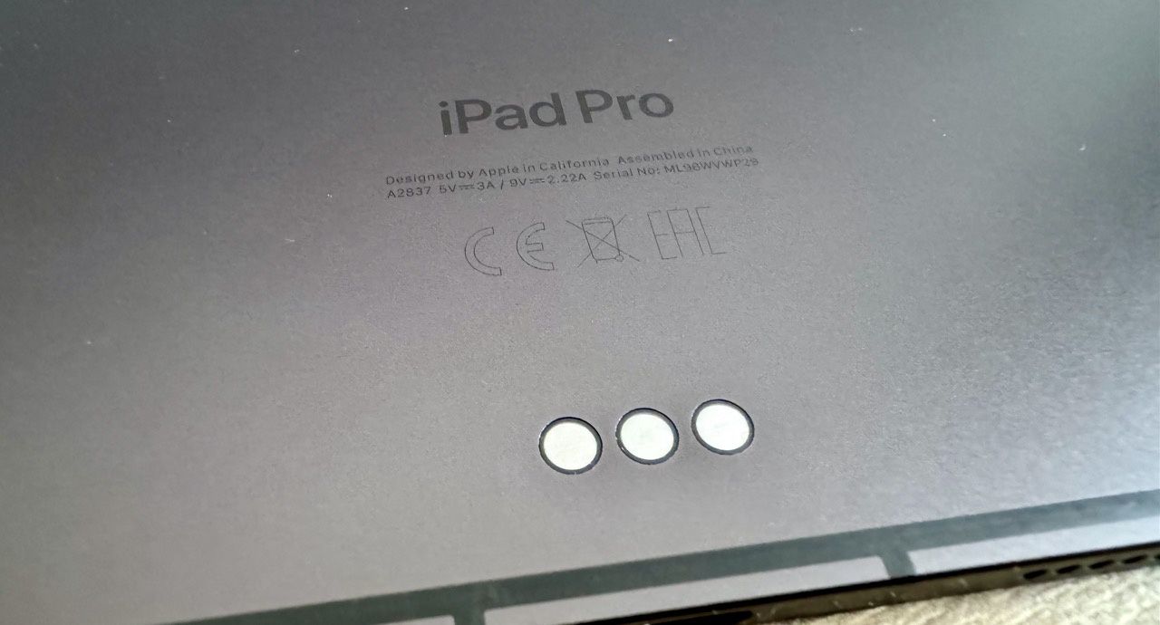 iPad Pro m4 smart connector