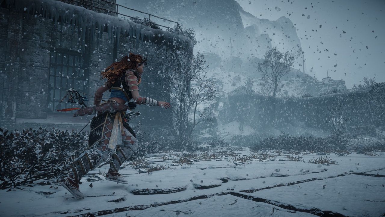 Horizon Zero Dawn: The Frozen Wilds - padający śnieg