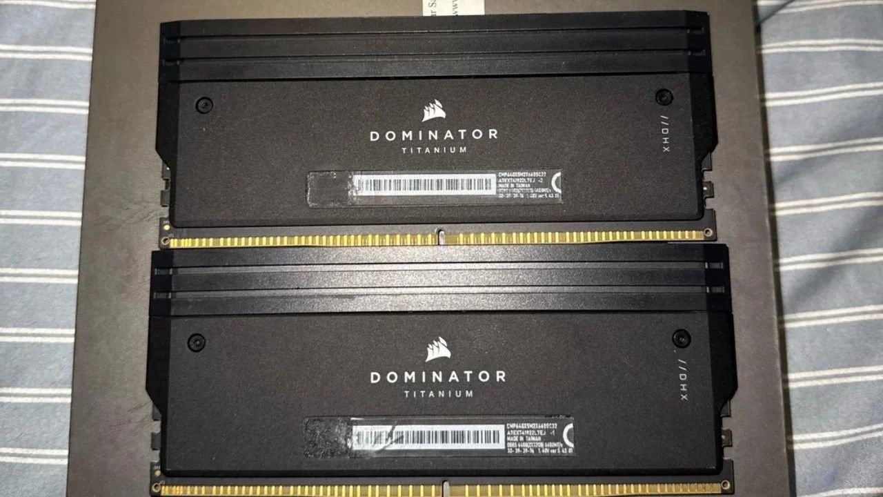Corsair Dominator Platinum - atrapy pamięci