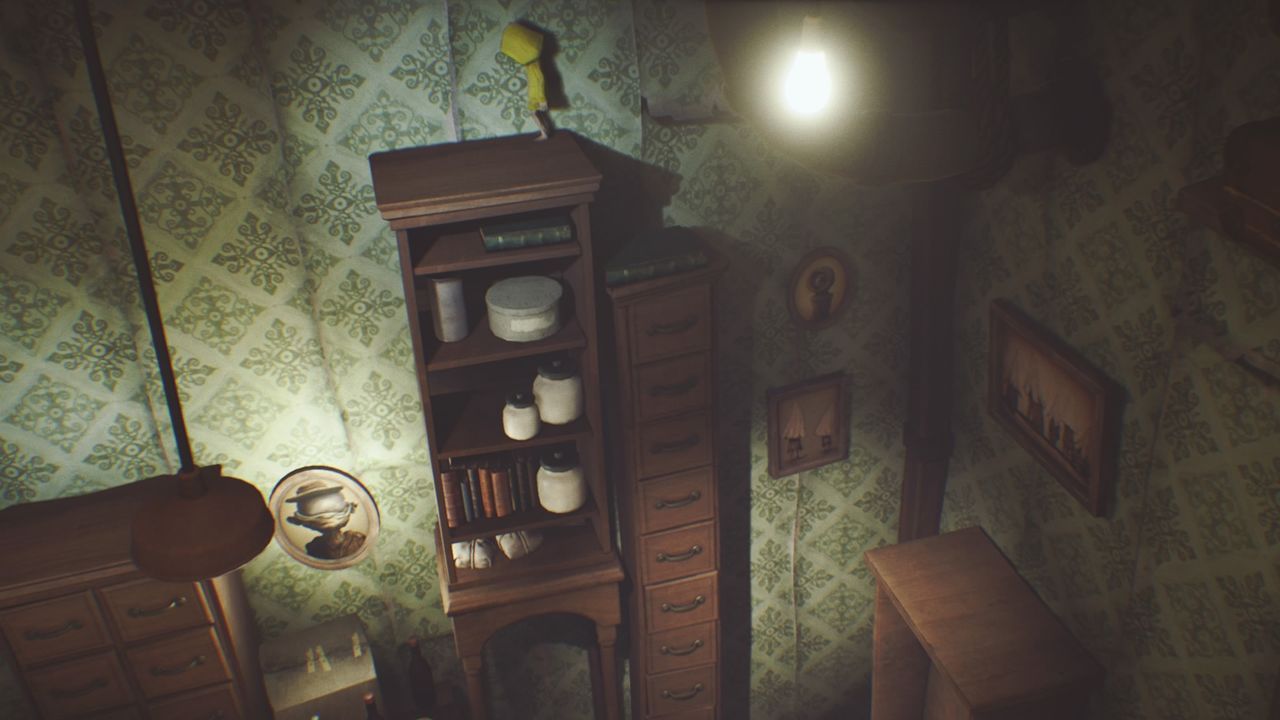 Little Nightmares - wspinanie się na meble