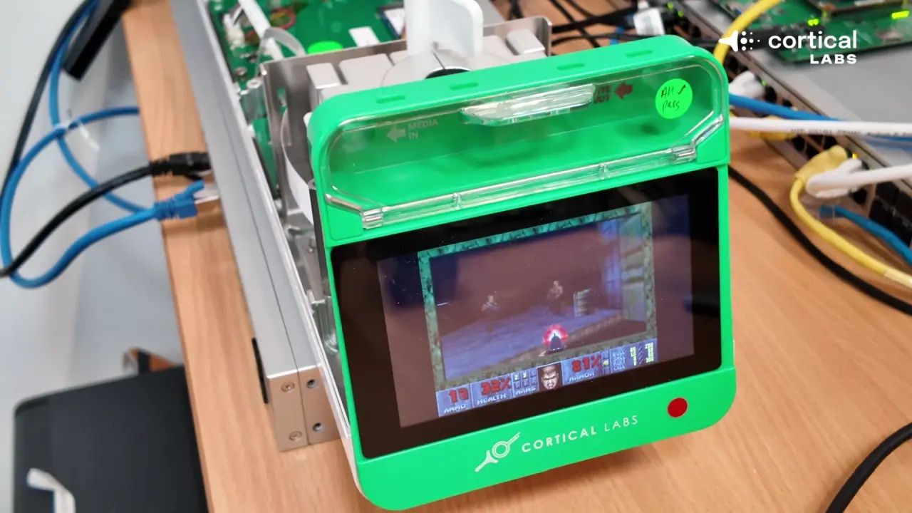 Komputer Cortical Labs CL1 uruchomił grę Doom