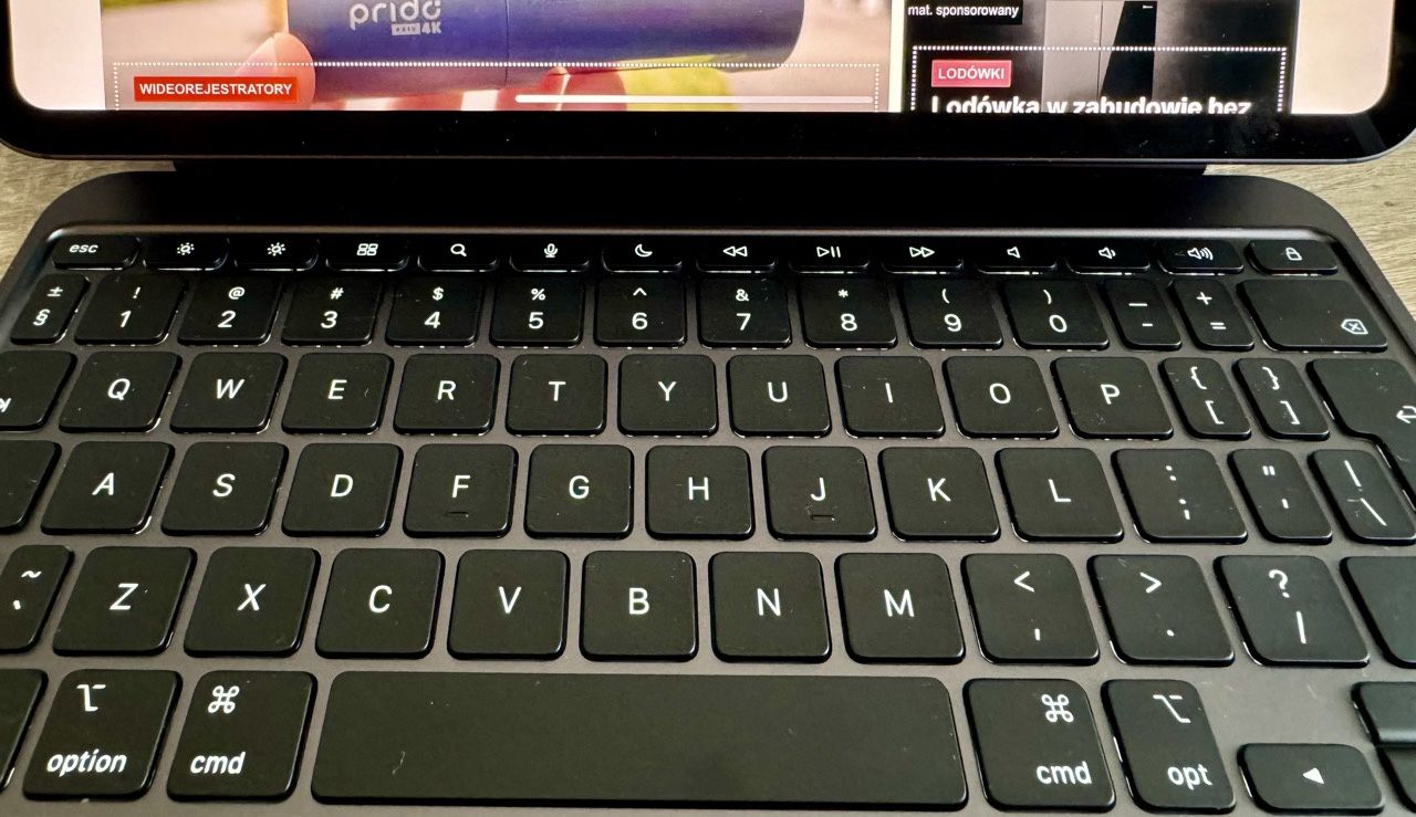 apple Magic Keyboard klawisze funkcyjne
