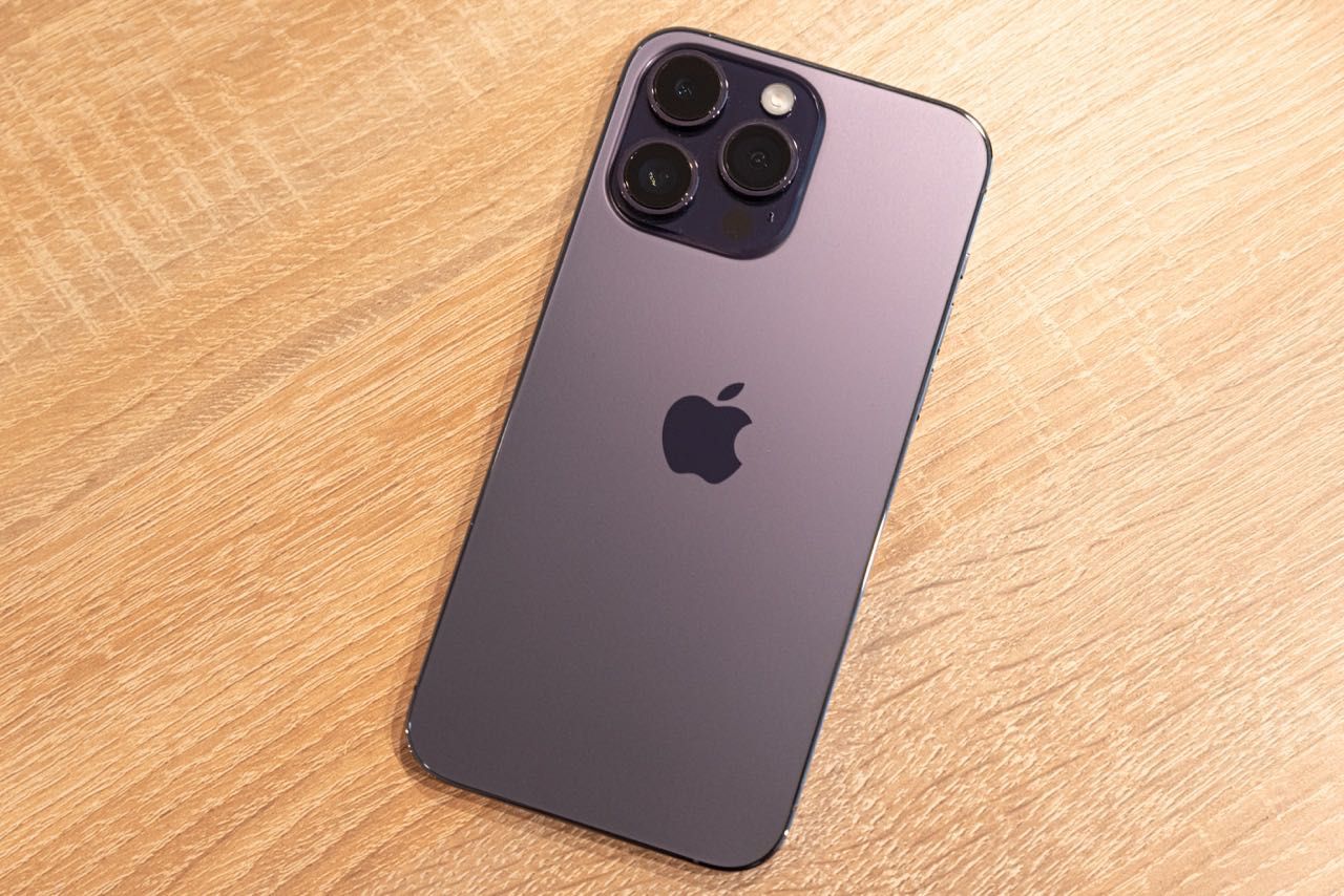 iPhone 14 pro max purpurowy