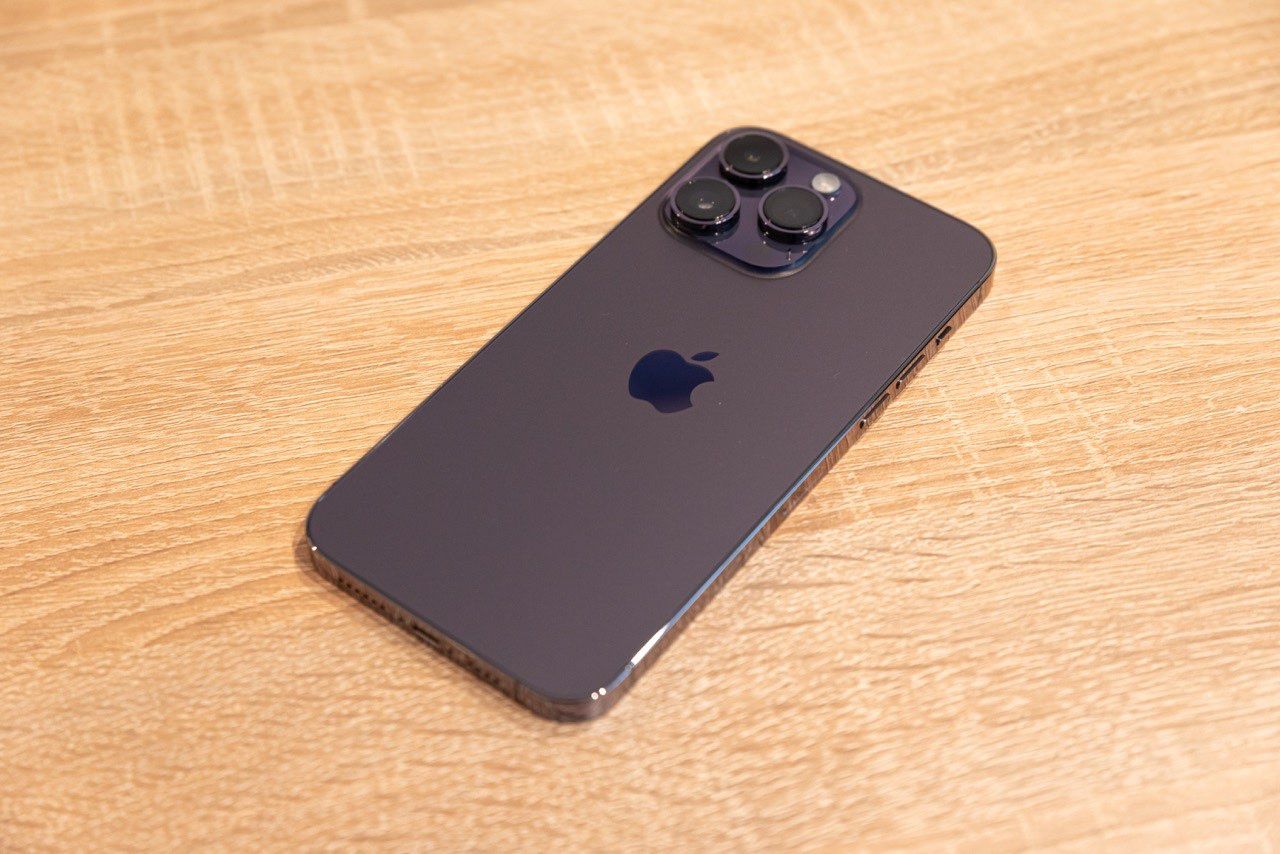iPhone 14 pro max tył
