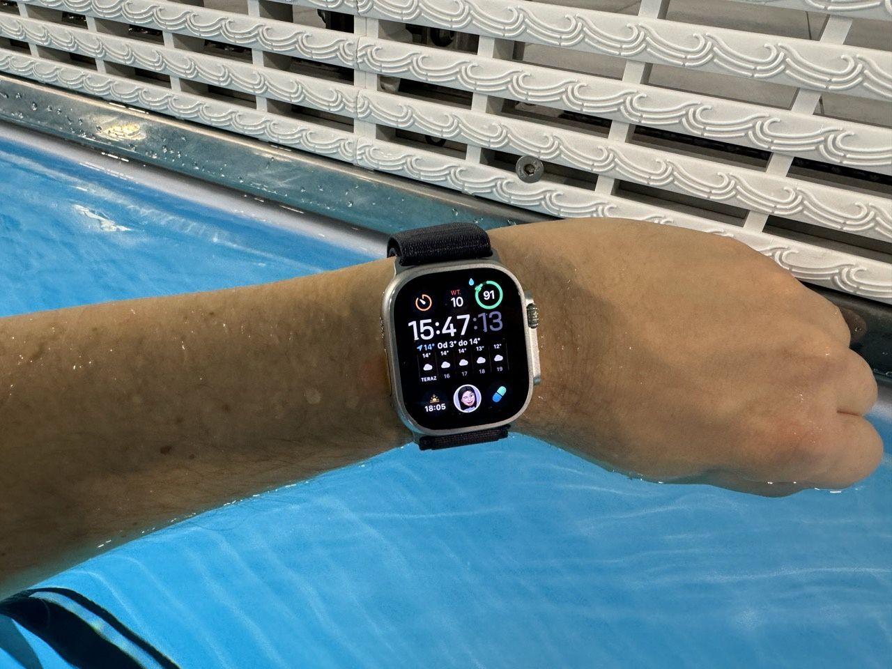 Apple Watch ultra 2 basen