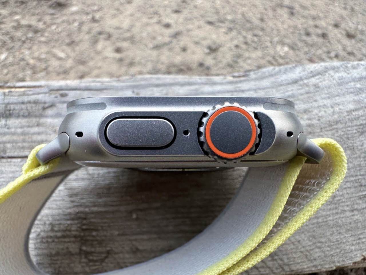 Apple Watch ultra digital crown