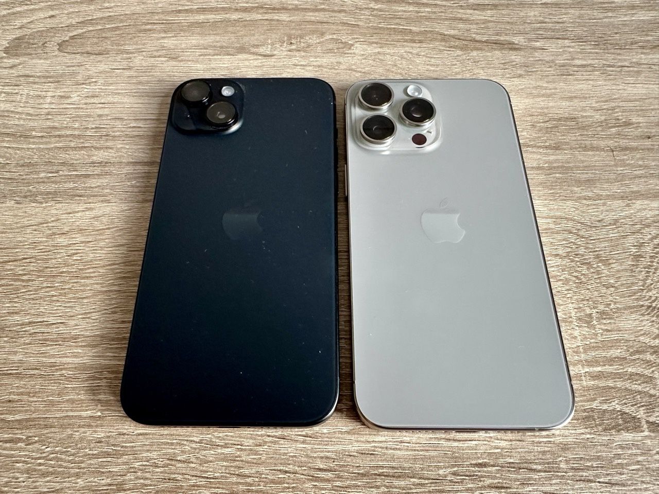 iPhone 15 plus obudowa