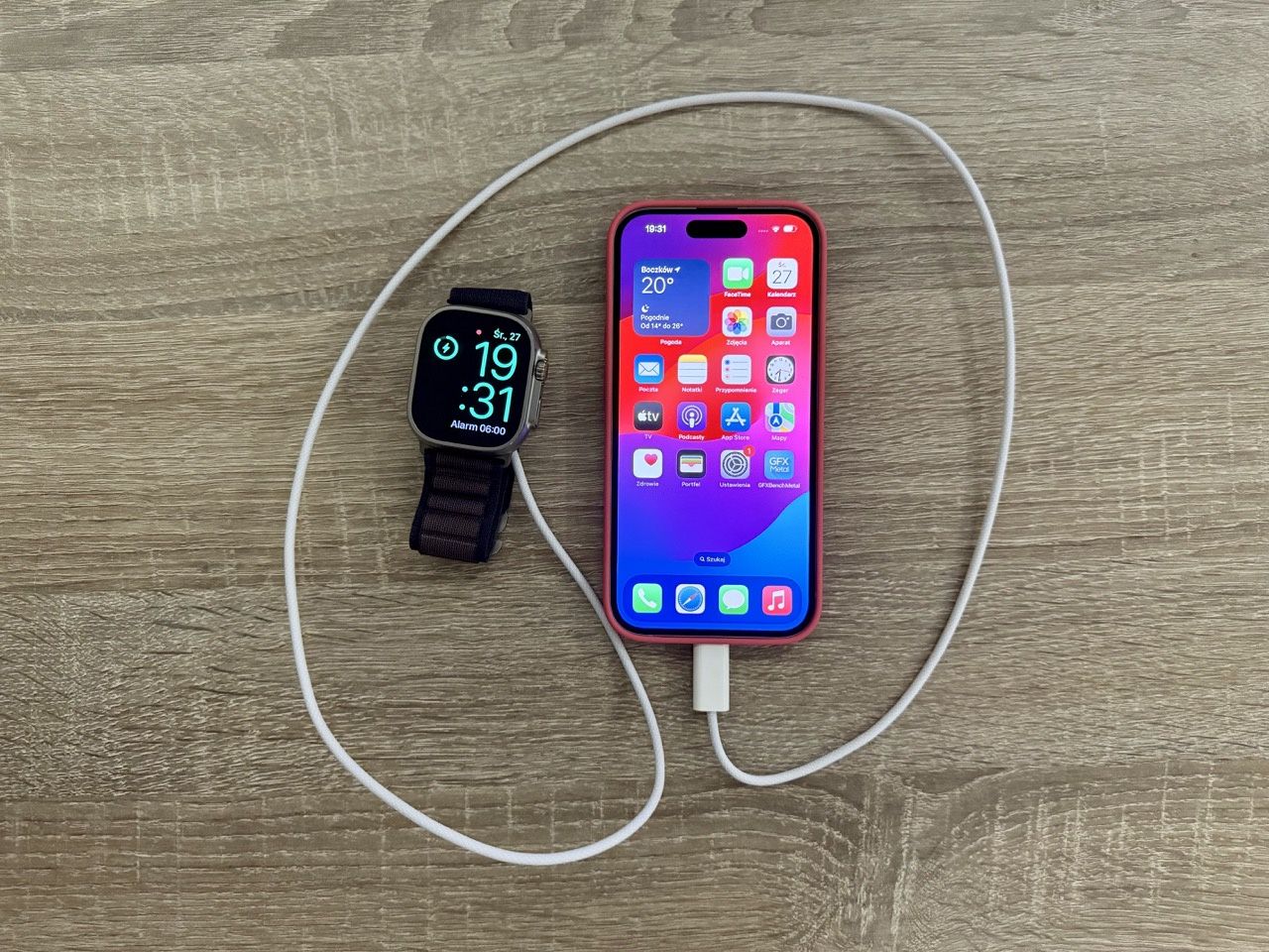 iPhone ładowanie