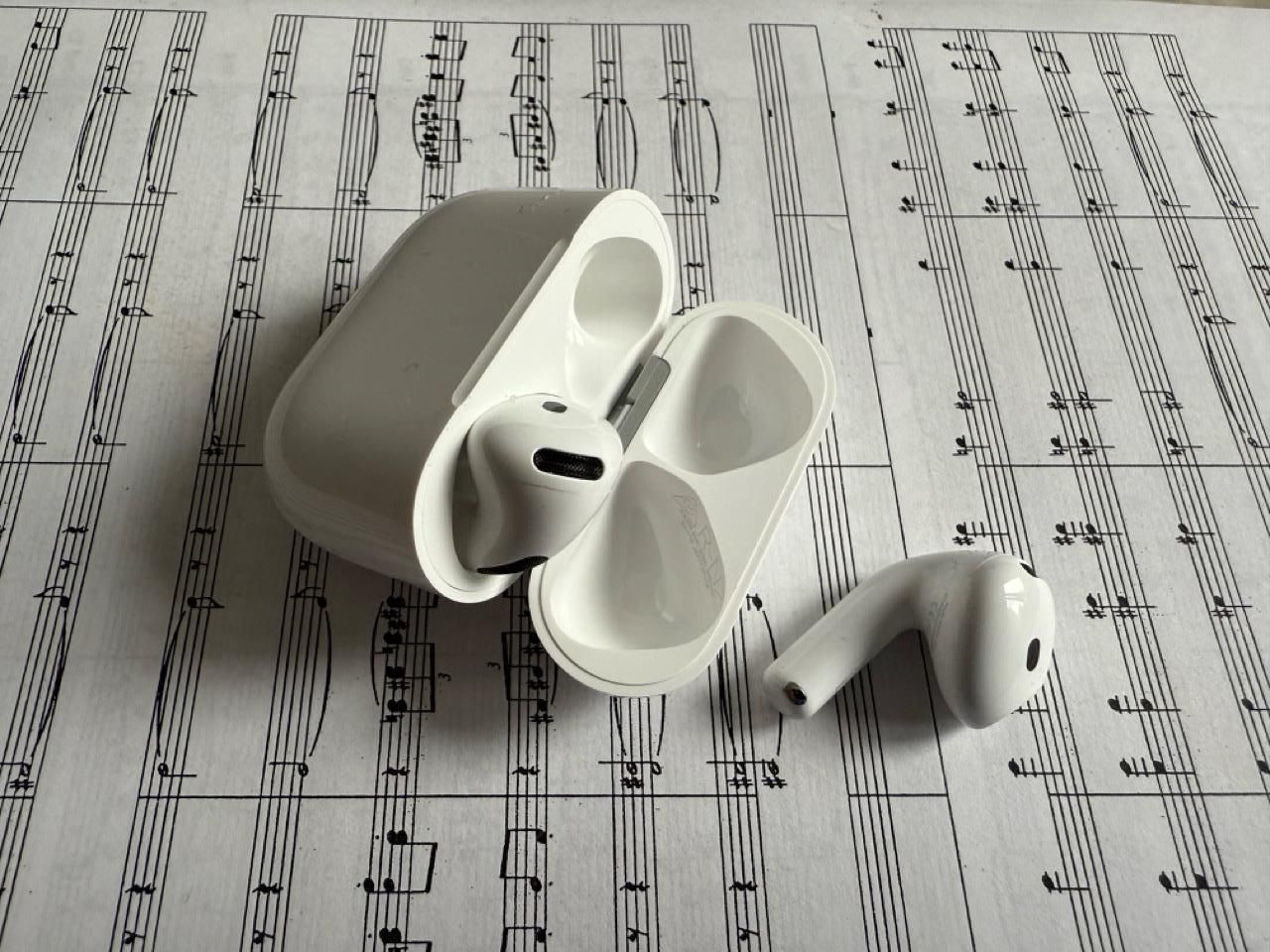 słuchawki AirPods 4