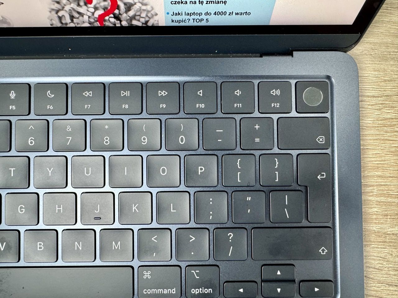 MacBook Air m3 klawiatura
