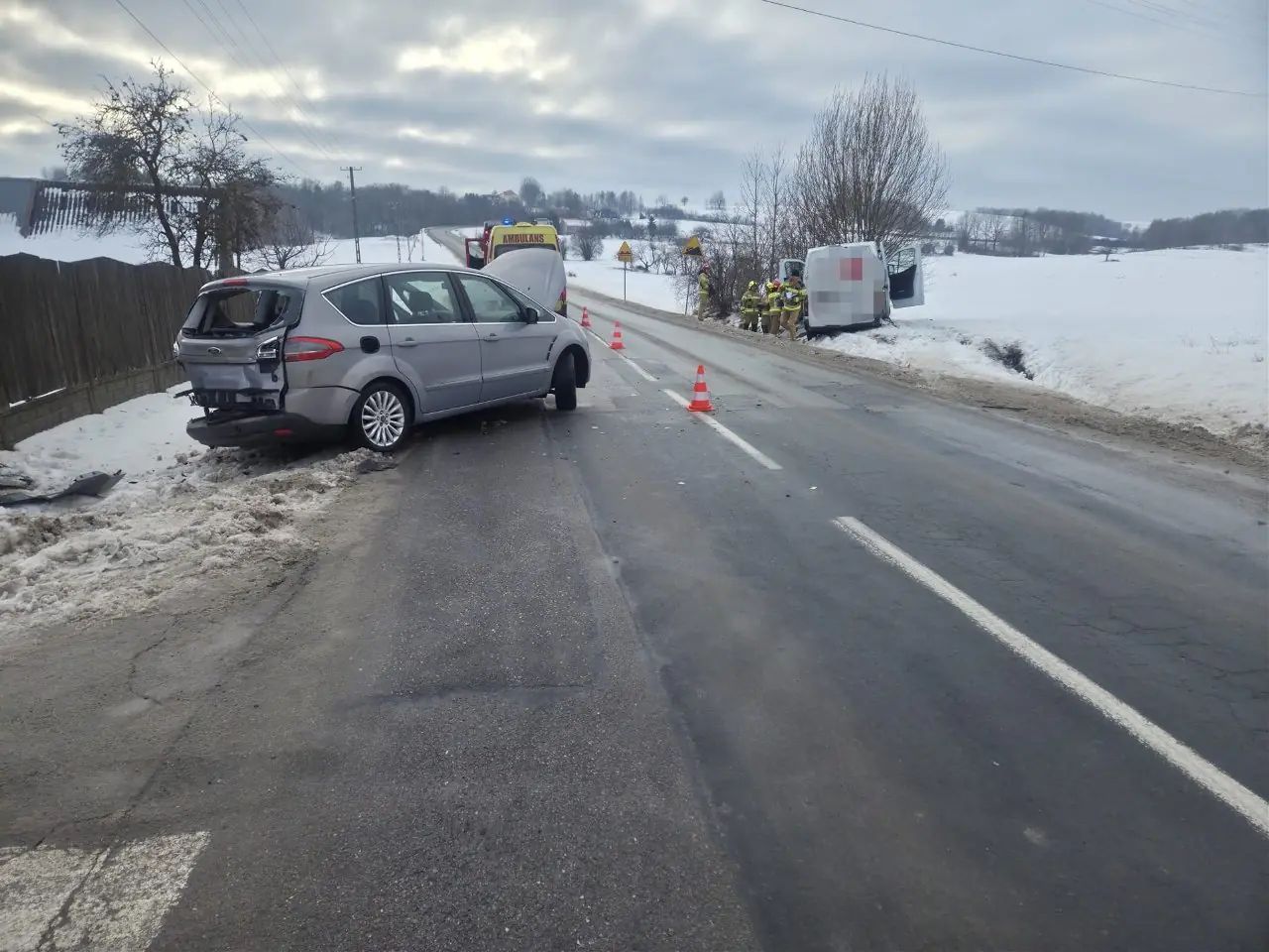 Zdjęcia z miejsca zdarzenia
