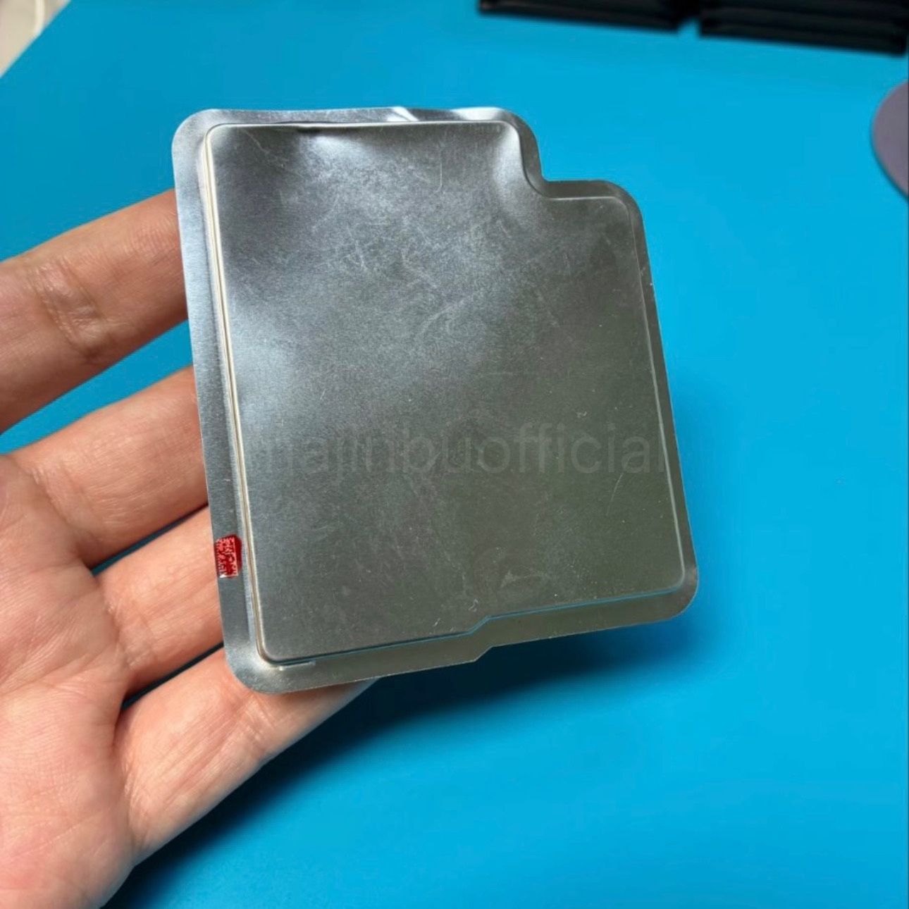 Apple iPhone 17 Pro bateria - zdjęcie wersji amerykańskiej