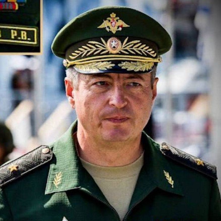 Генерал нападения. Генерал Кутузов ВДВ. Генералы Украины.