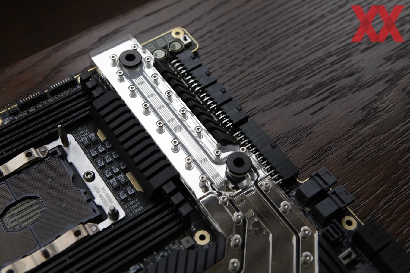 EVGA SR-3 DARK