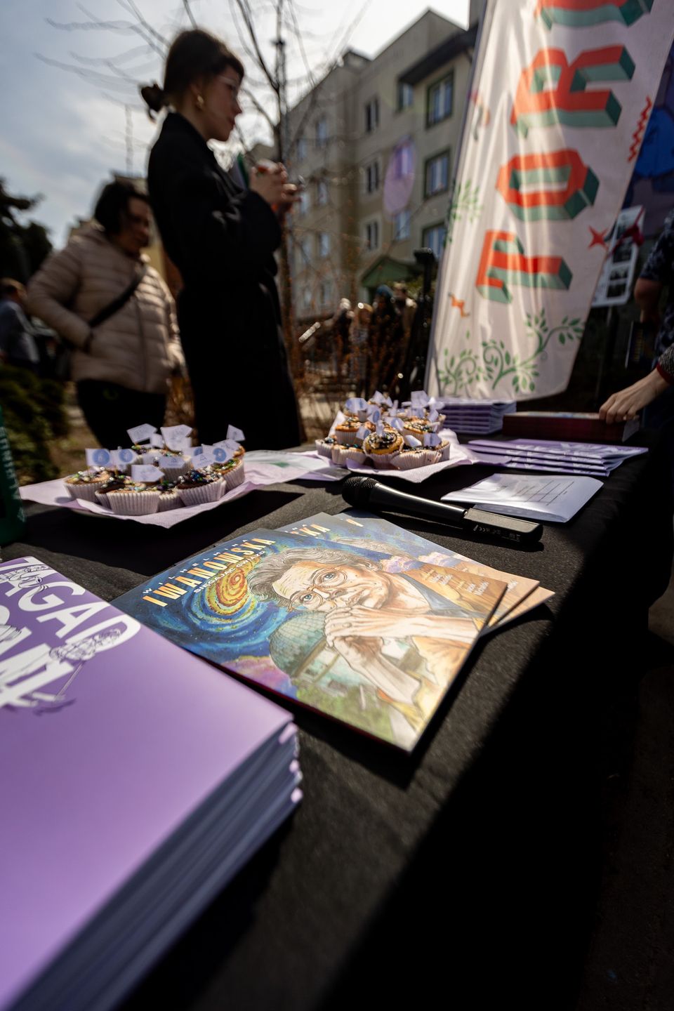 Kosmiczny mural w Toruniu