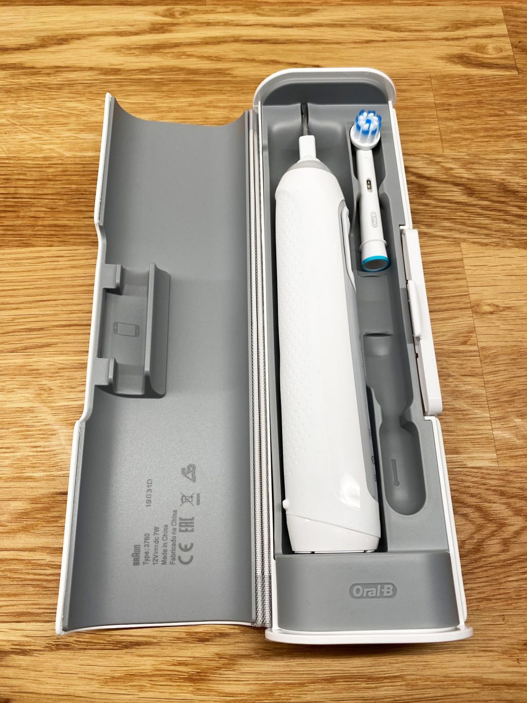 ORAL-B GENIUS X w etui
