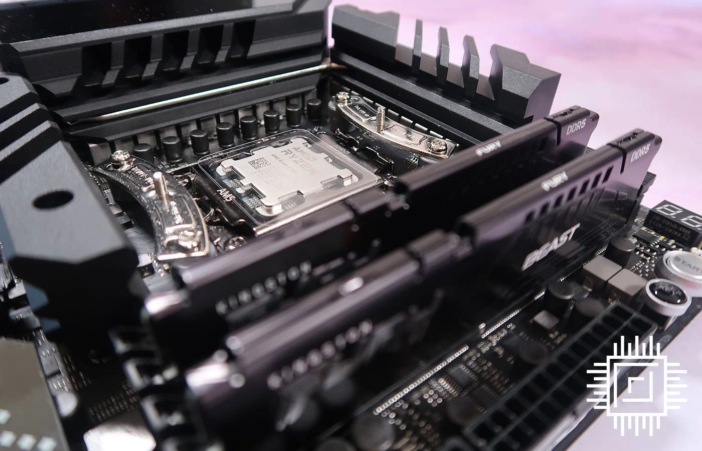 AMD Ryzen 9 7900 z chłodzeniem Noctua P1