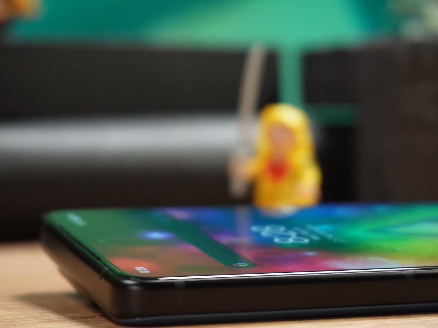 Asus Zenfone 11 Ultra - zaokrąglone krawędzie szkła
