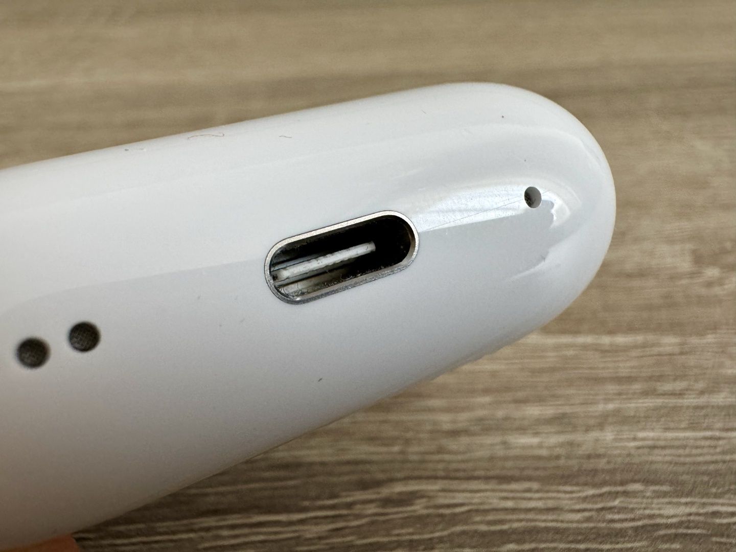 AirPods Pro 2 USB-C port