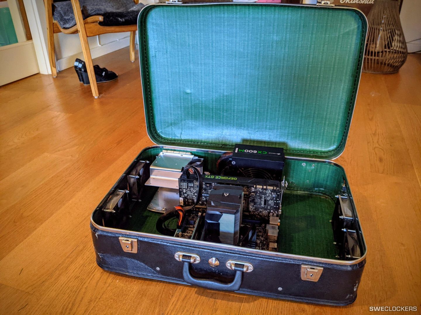 Komputer do gier w walizce - worklog