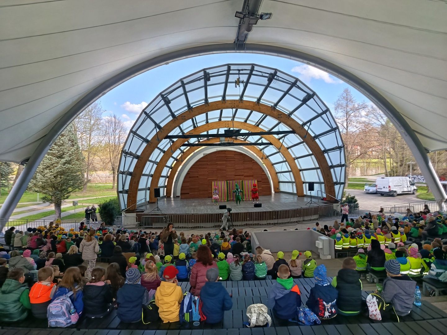 Ostrowiecka Ekobrygada wysiała miejską łąkę