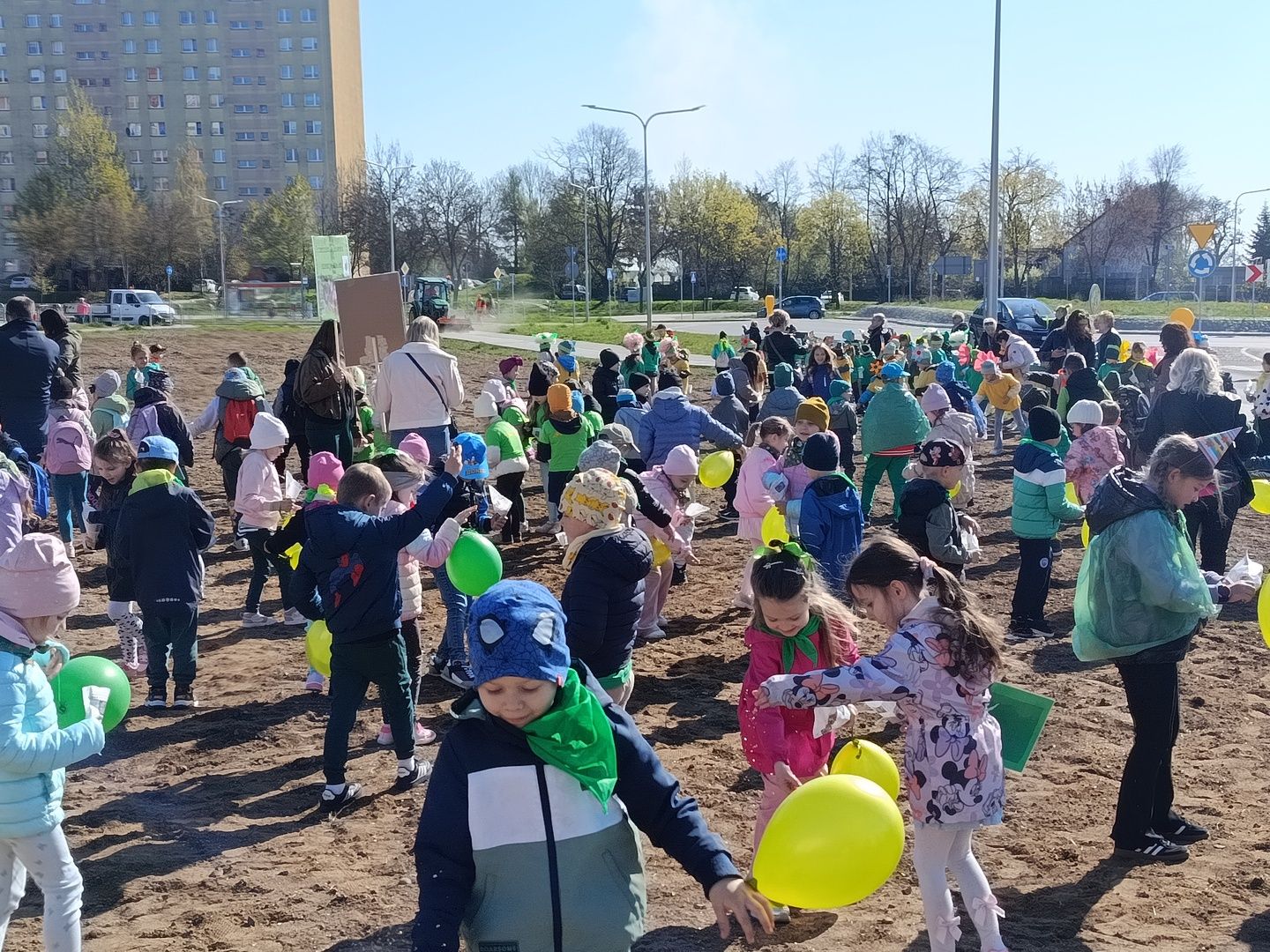 Ostrowiecka Ekobrygada wysiała miejską łąkę