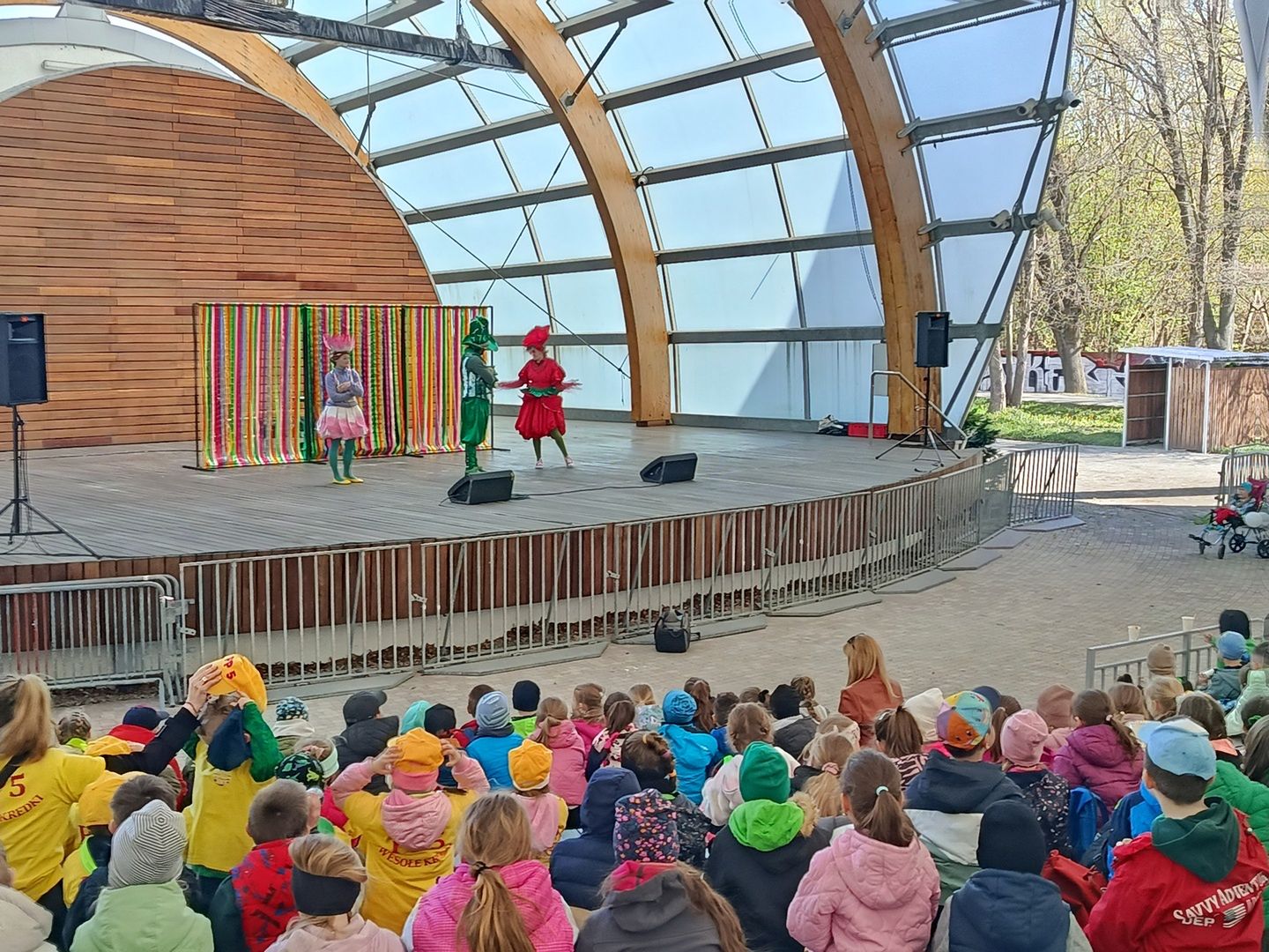 Ostrowiecka Ekobrygada wysiała miejską łąkę