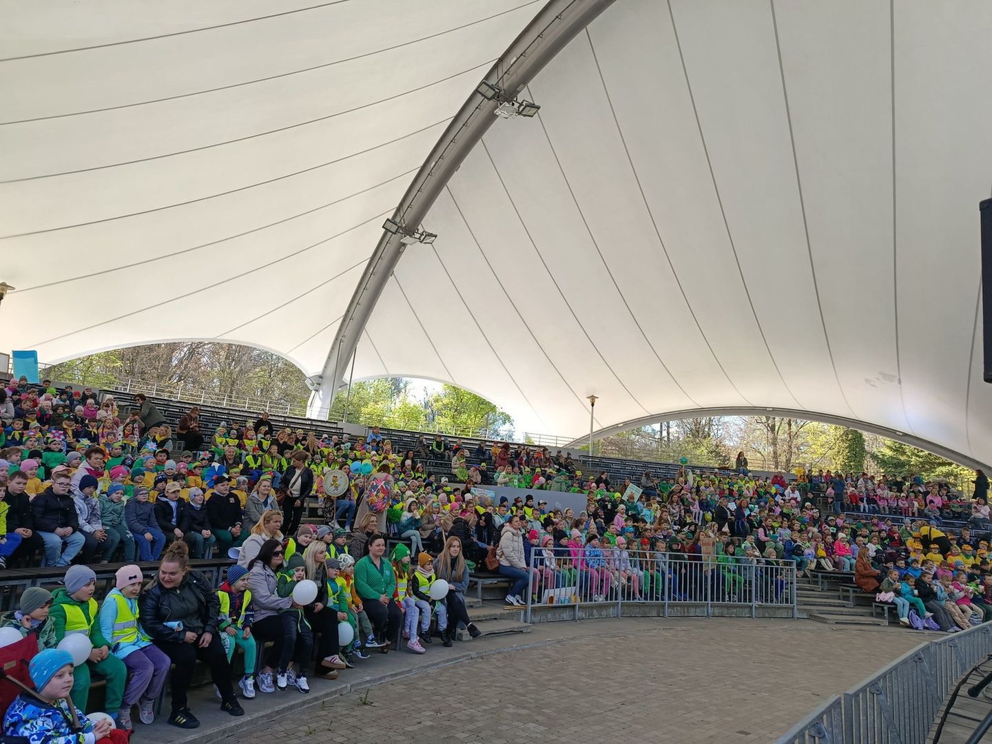 Ostrowiecka Ekobrygada wysiała miejską łąkę