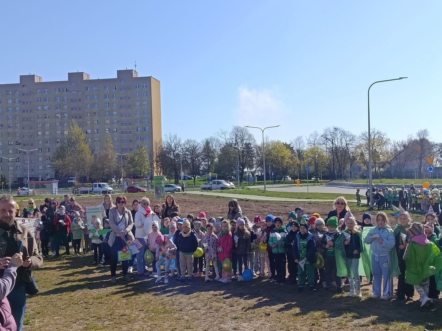 Ostrowiecka Ekobrygada wysiała miejską łąkę