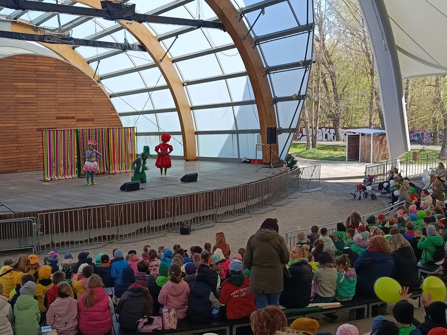 Ostrowiecka Ekobrygada wysiała miejską łąkę