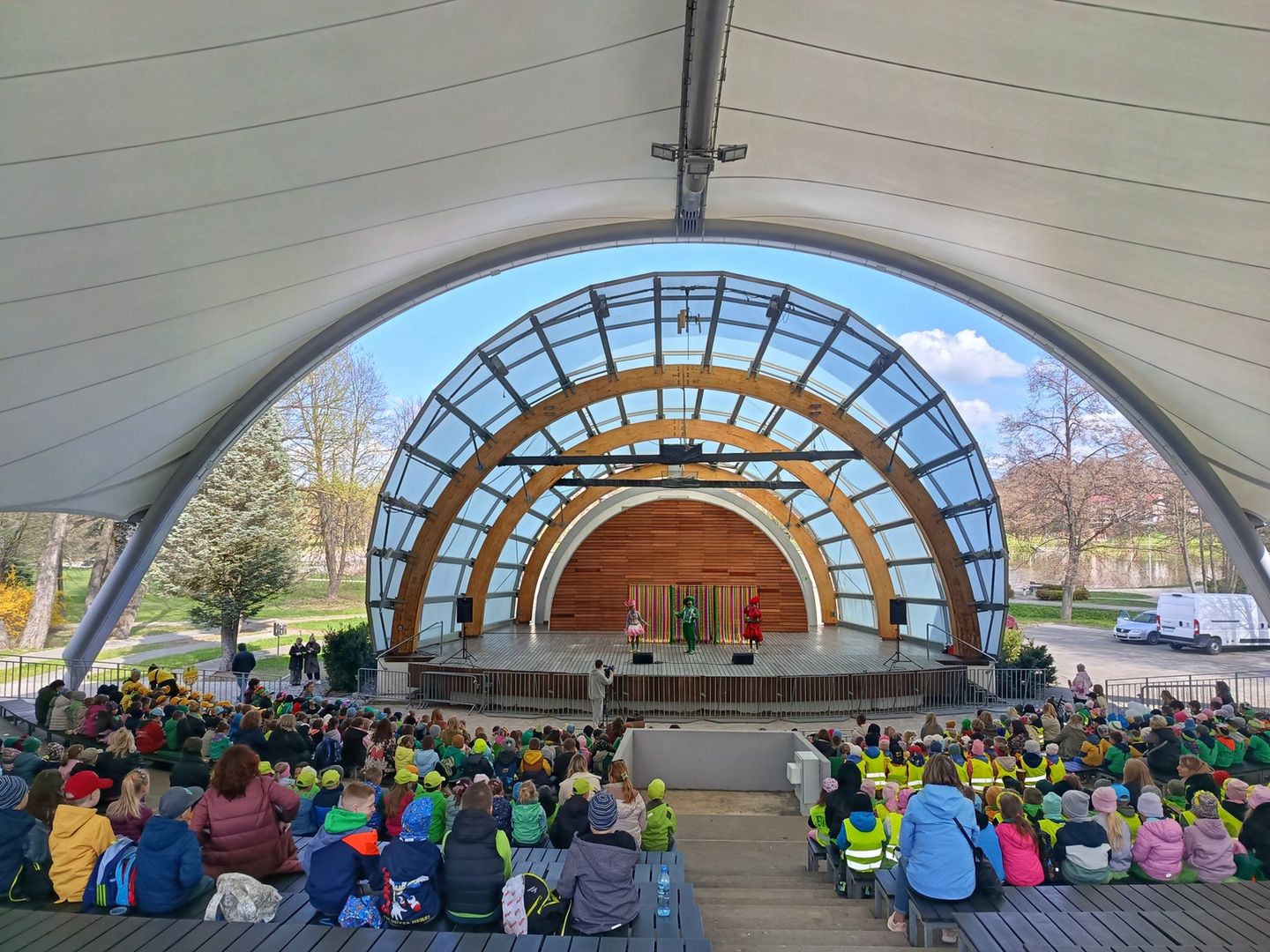 Ostrowiecka Ekobrygada wysiała miejską łąkę