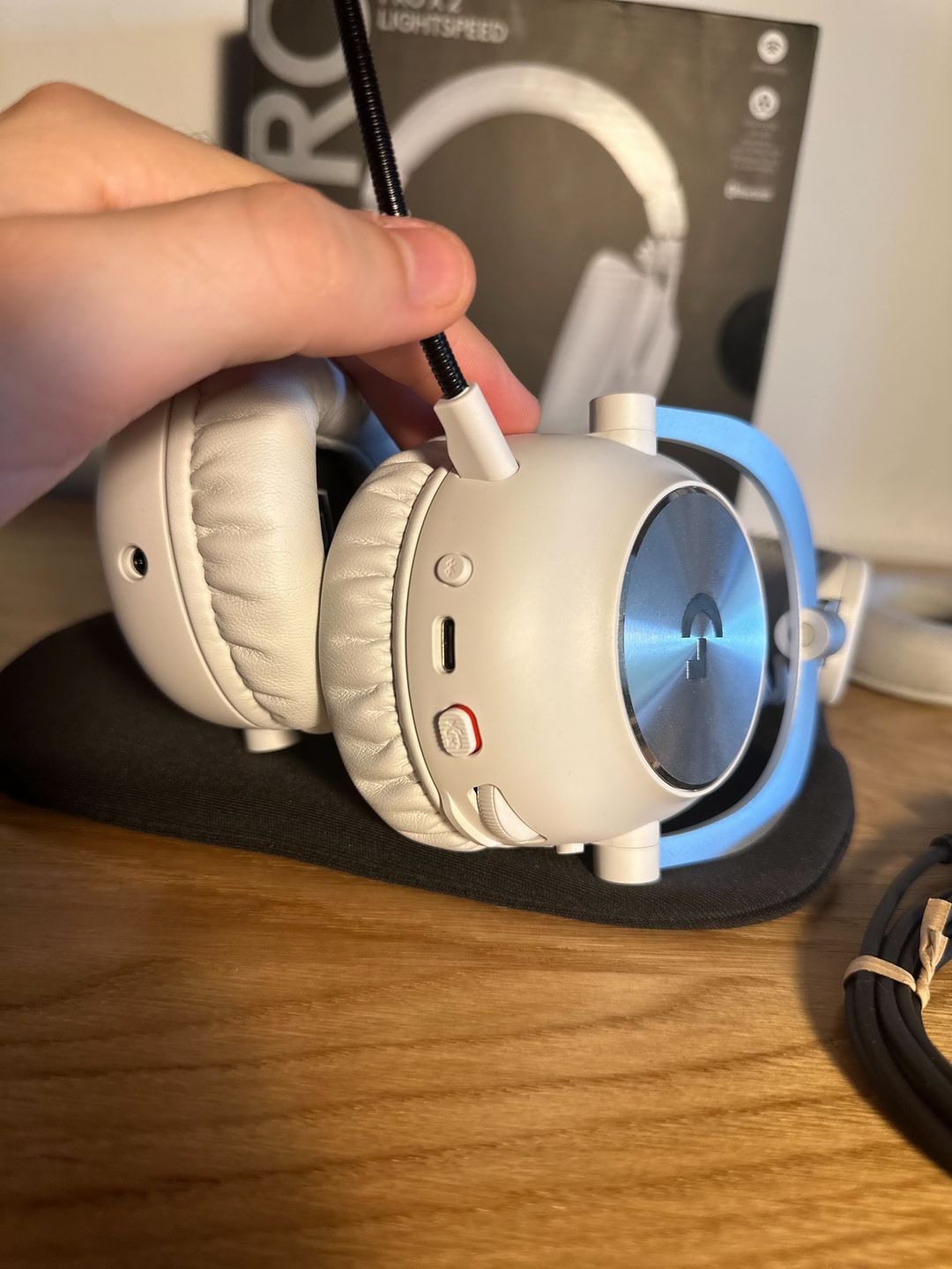 Logitech G Pro X 2 Lightspeed - dołączany mikrofon