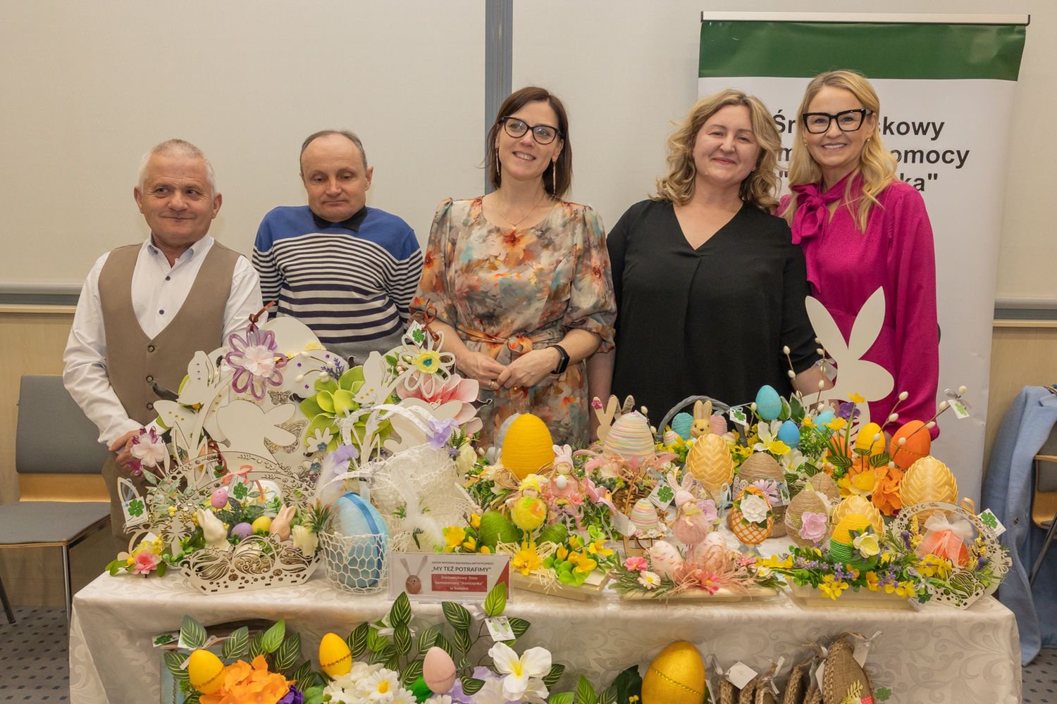 23.03.2026 Torun, Urzad Marszalkowski . Wielkanocny kiermasz rekodziela " My tez potrafimy" Fot. Mikolaj Kuras dla UMWKP
Wielkanoc, rekodzielo