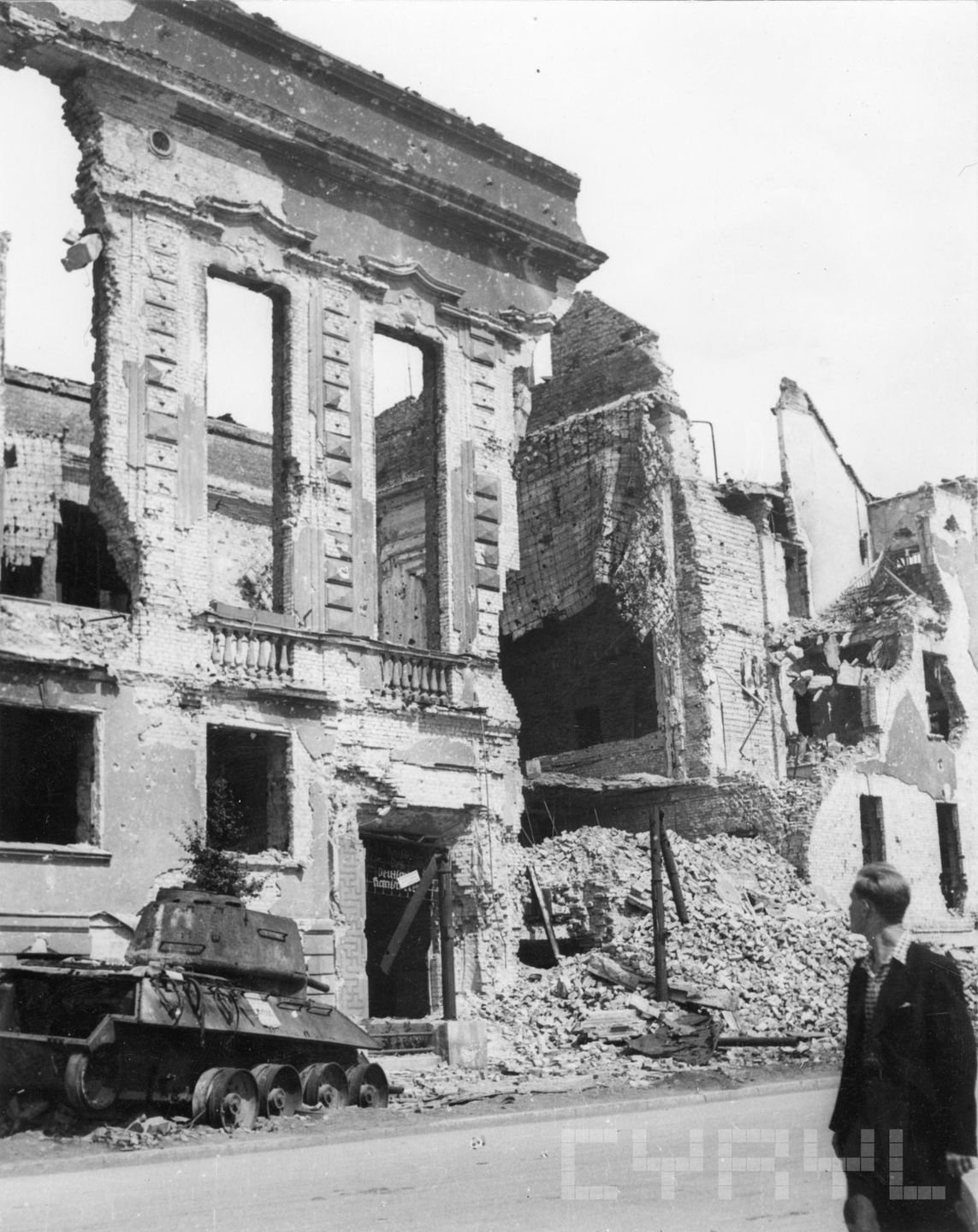 Poznań tuż po wyzwoleniu. Jak wyglądało miasto po zakończeniu wa