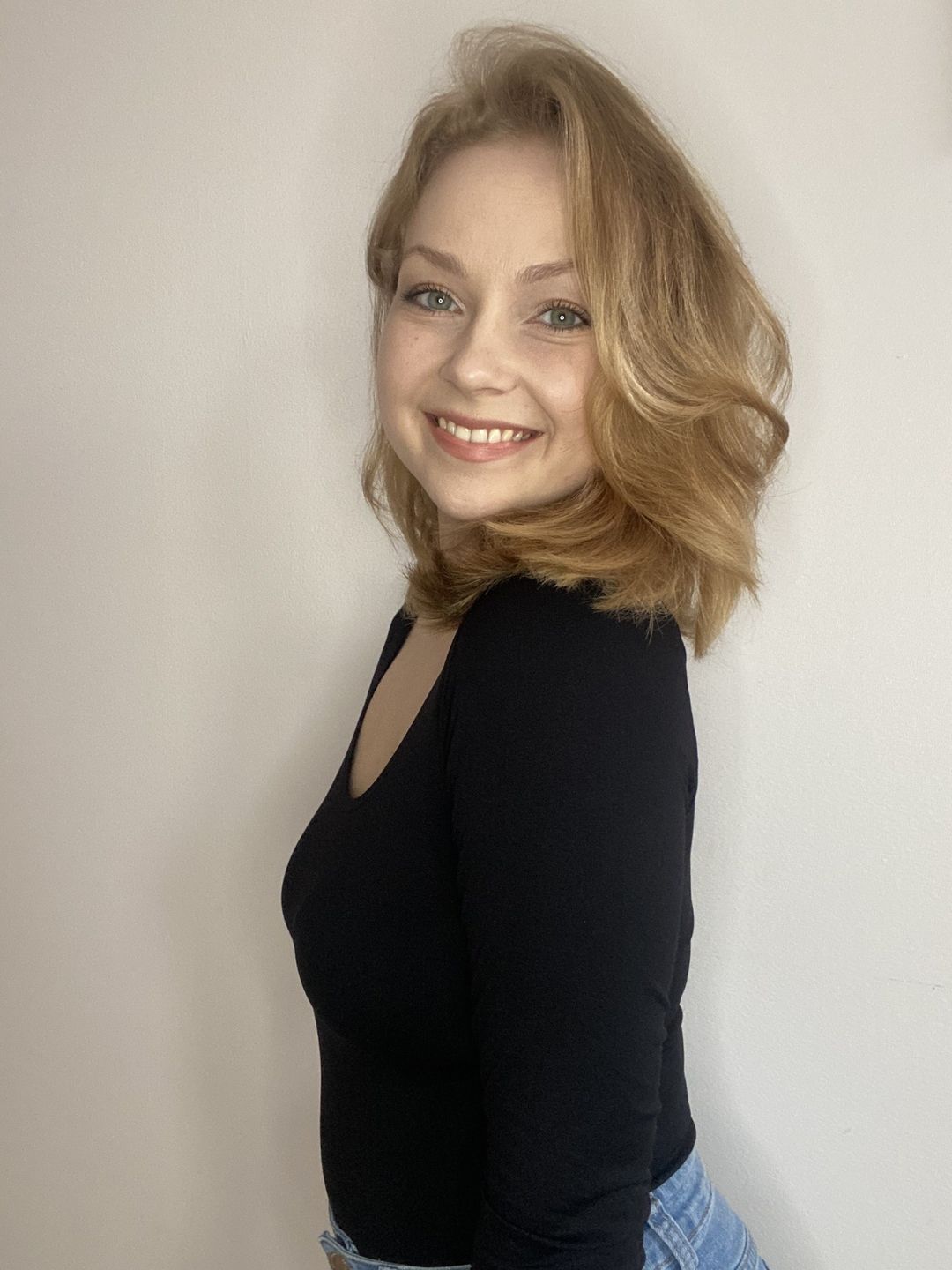 Justyna Grzelak, trycholożka i dietetyczka sama stosuje suplementy z biotyną. Mówi o plusach i zagrożeniach