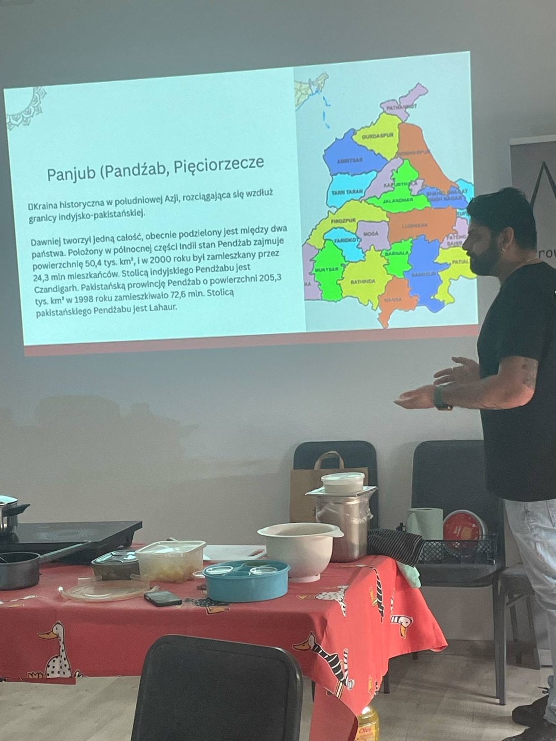 Alicja i Rishi łączą polską i hinduską kulturę