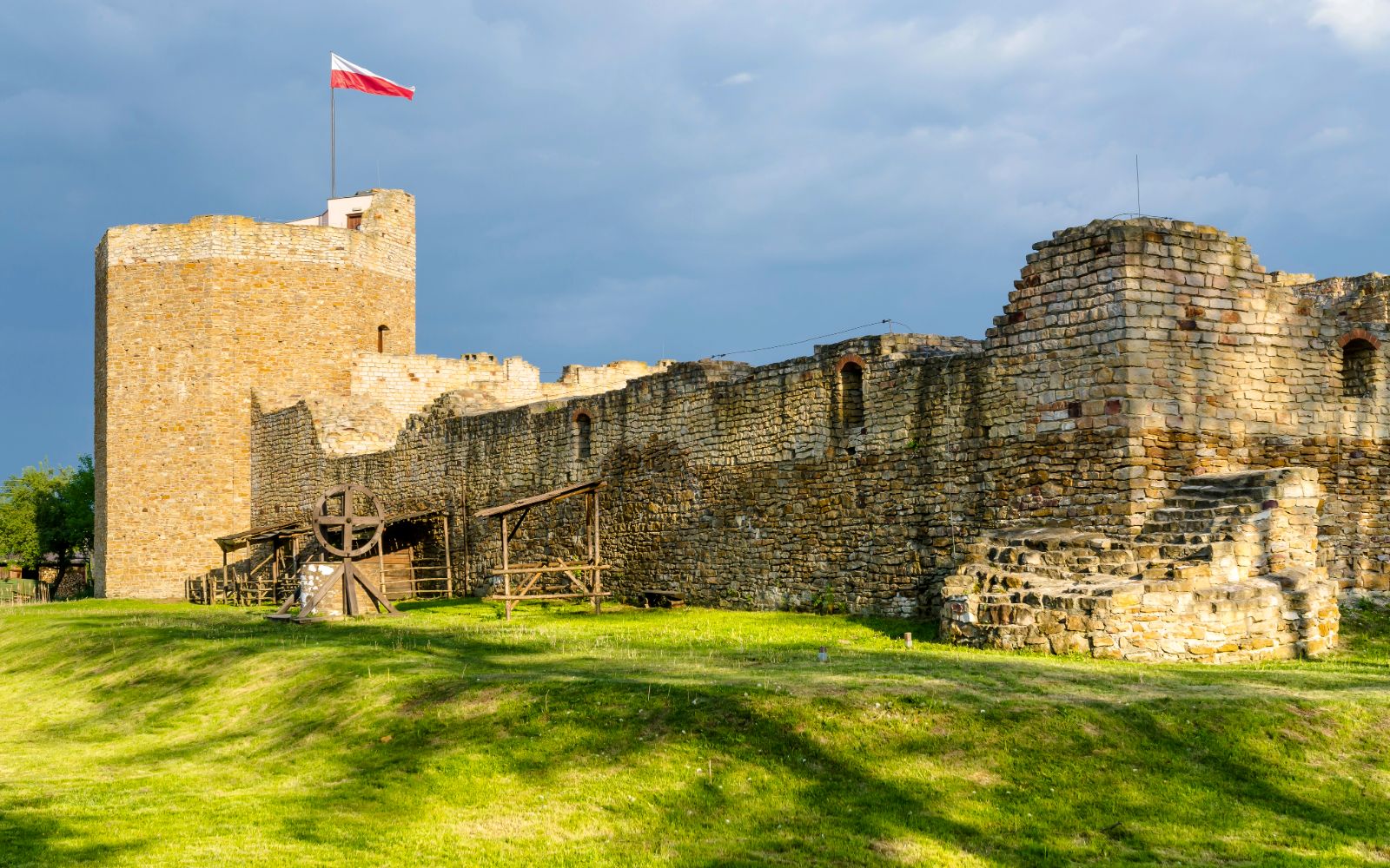 Zamek Kazimierzowski w Inowłodzu