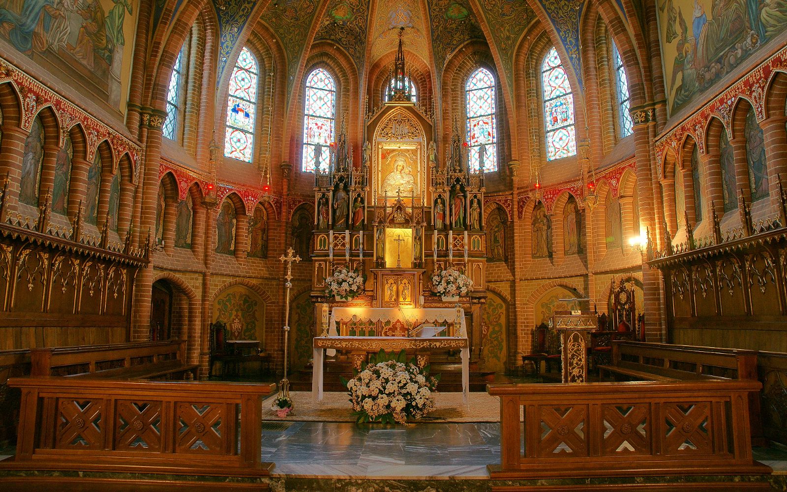 Ołtarz główny w Sanktuarium w Gierzwałdzie