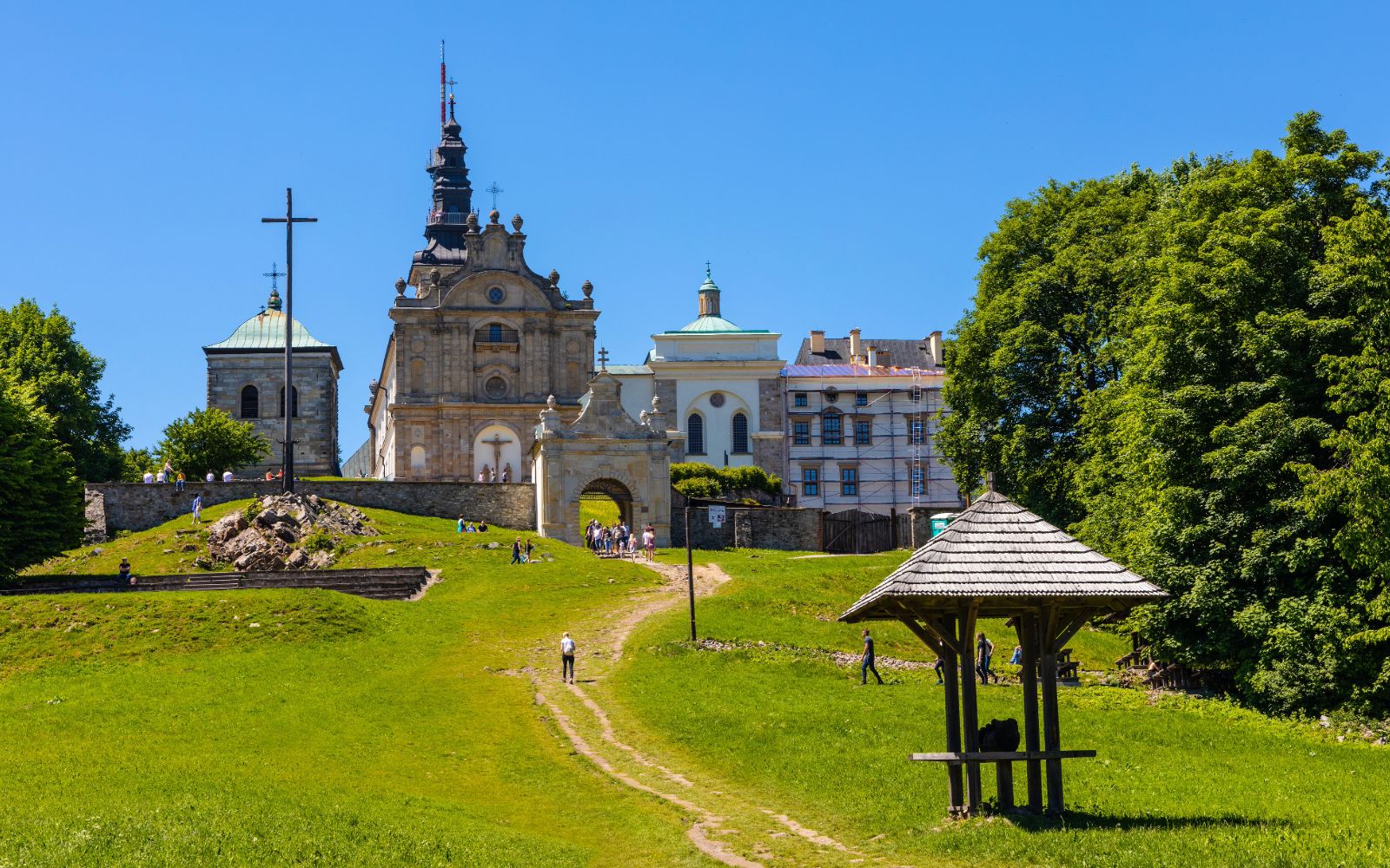 Sanktuarium Relikwii Drzewa Krzyża Świętego na Łysej Górze