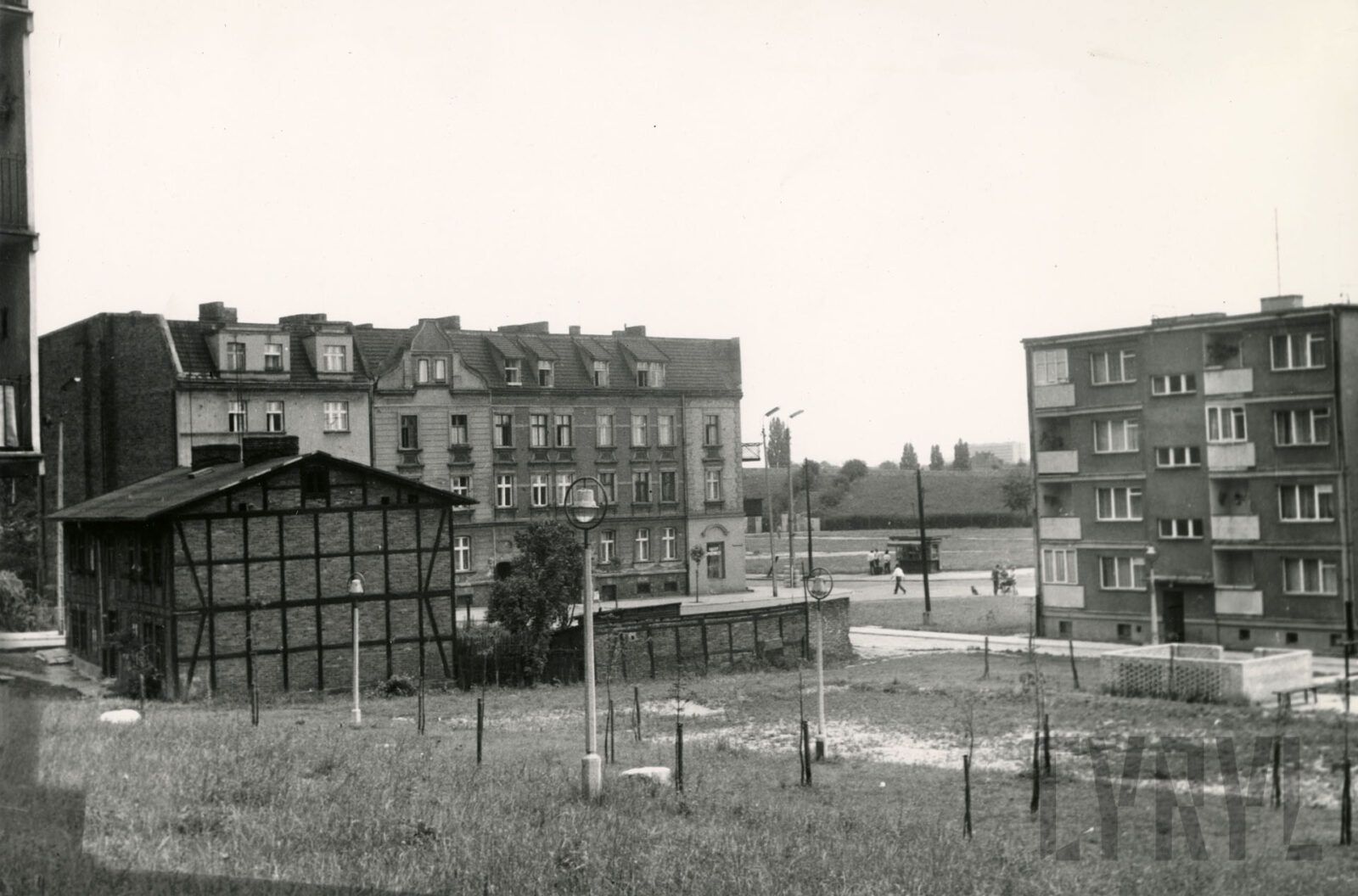 Wilda: Od średniowiecznej wsi do tętniącej życiem dzielnicy Pozn