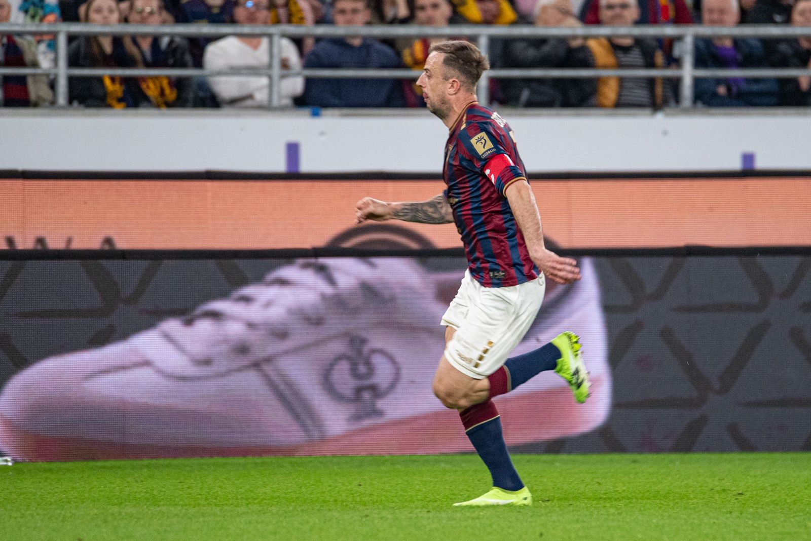 Lech Poznań wygrał w Szczecinie mimo wielkich problemów kadrowyc