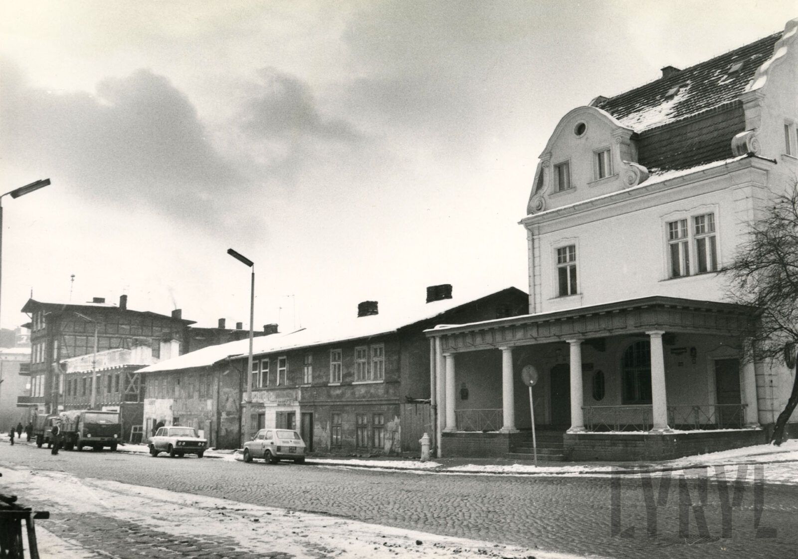 Wilda: Od średniowiecznej wsi do tętniącej życiem dzielnicy Pozn