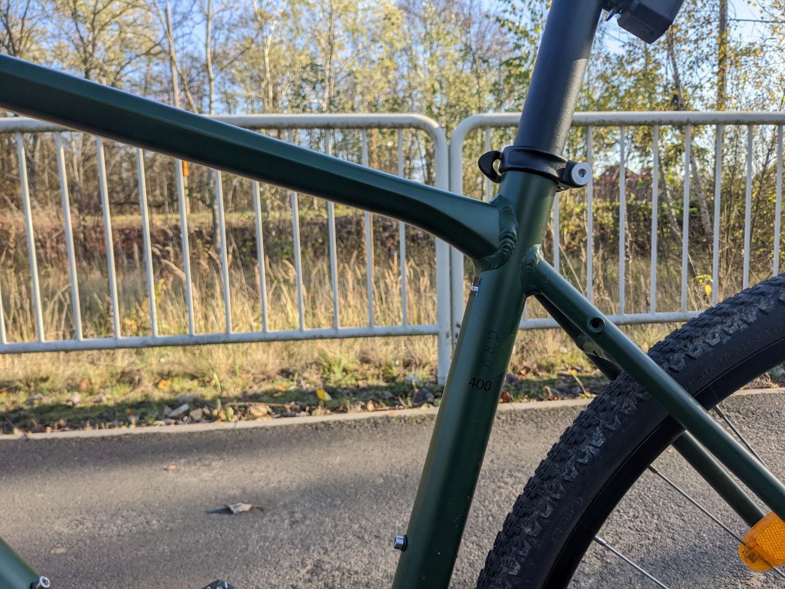 M_Bike GRV 400 rama