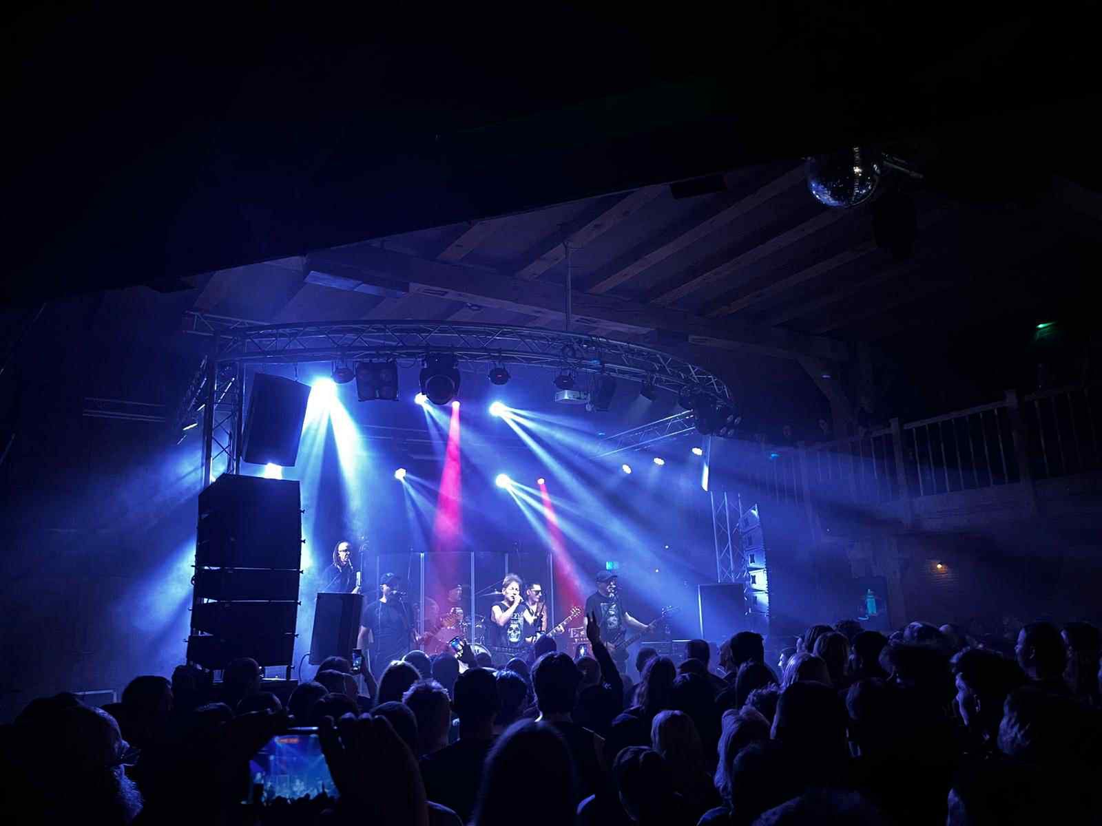 KSU na scenie klubu Lizard King