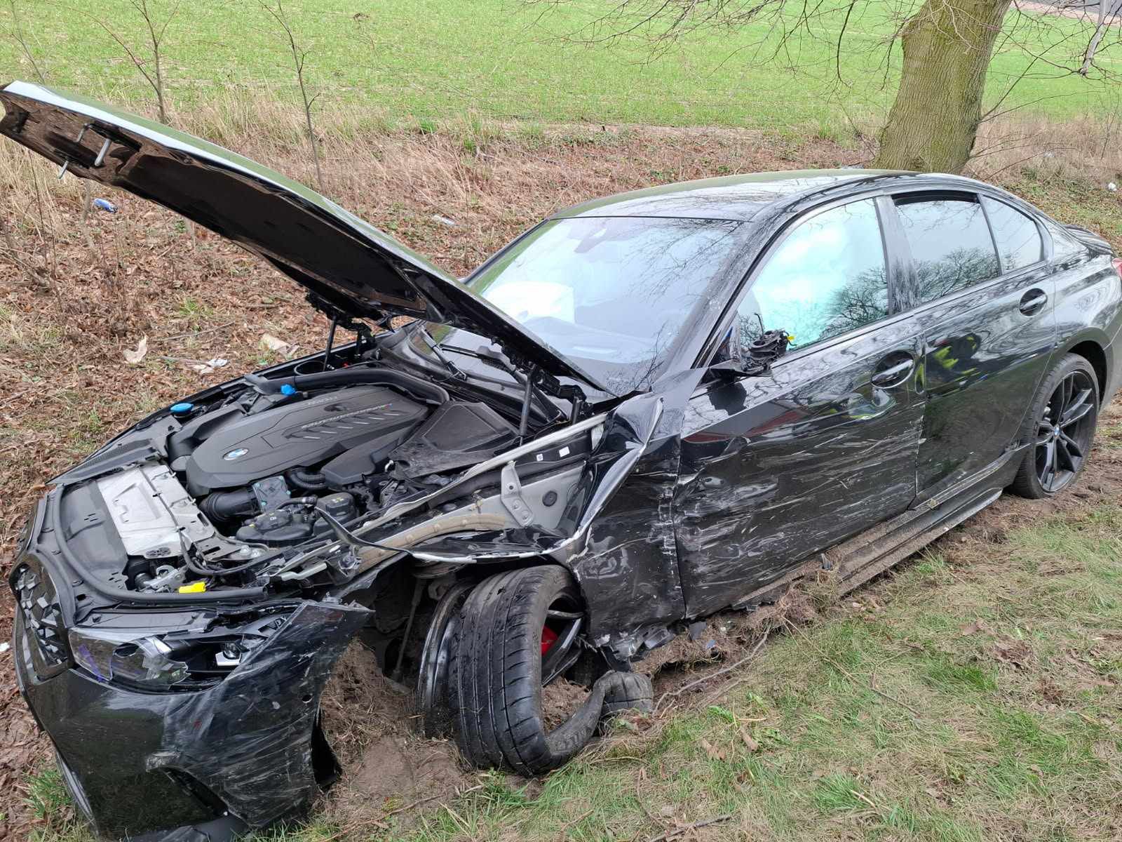 Wypadek z udziałem 90-letniego kierowcy