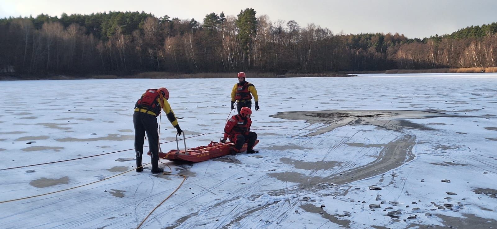 Ćwiczenia na jeziorze Bobrowo