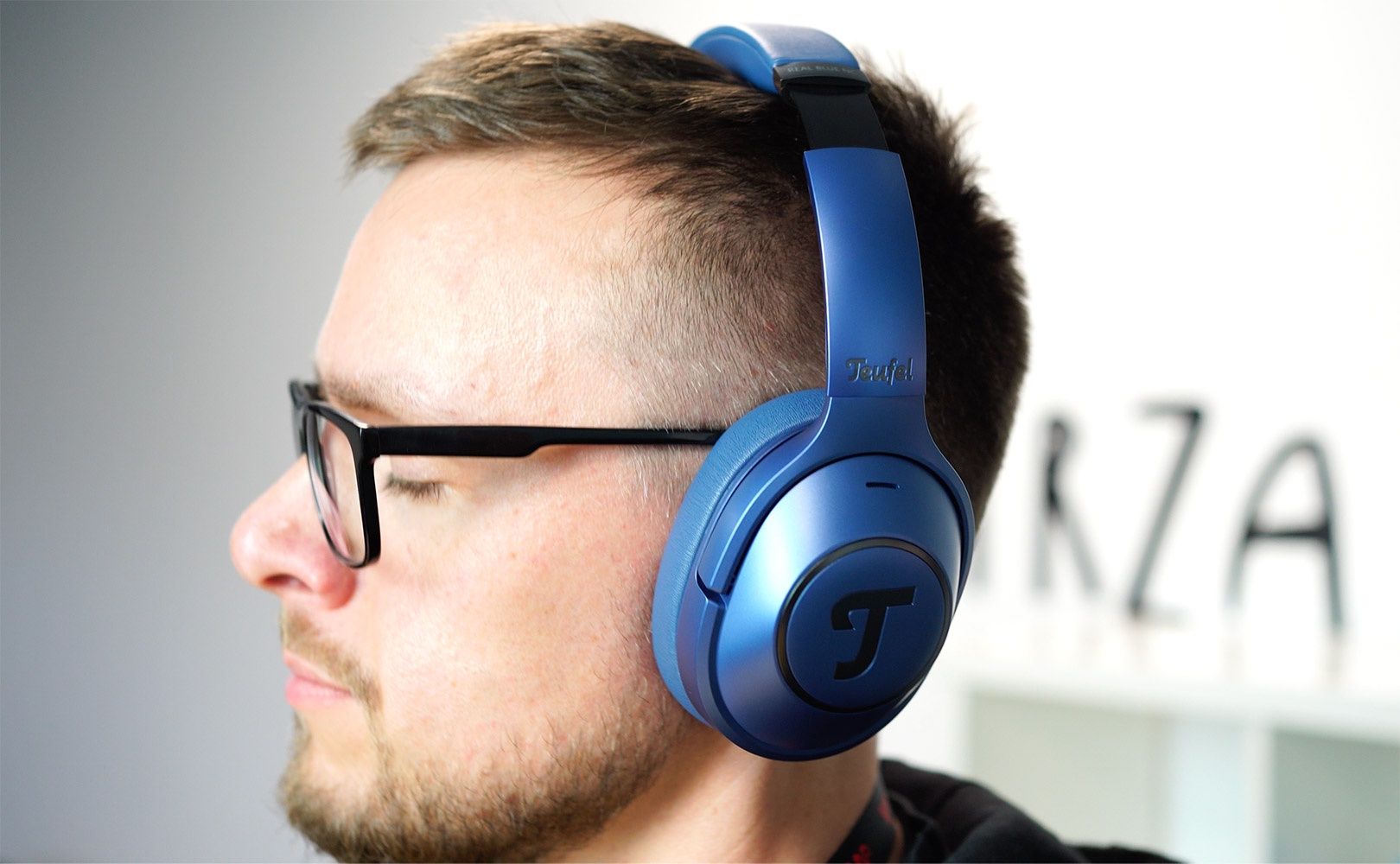 Teufel Real Blue NC niebieskie