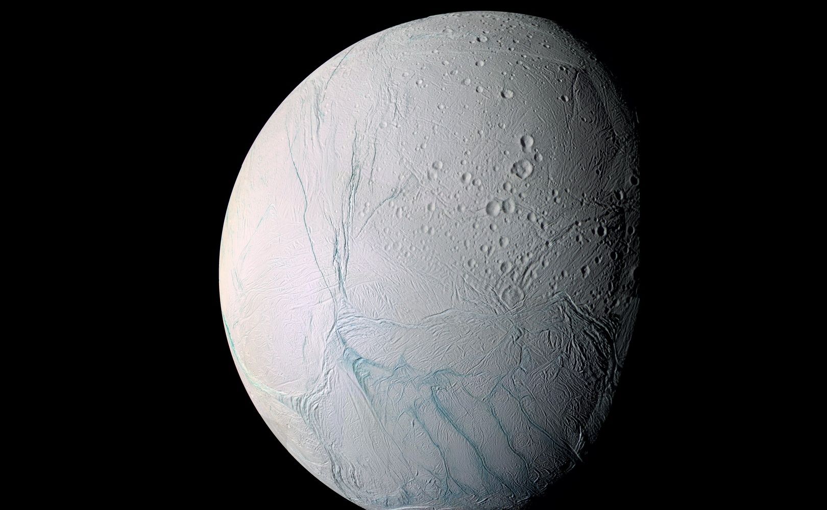 Enceladus zdjęcie z sondy Cassini