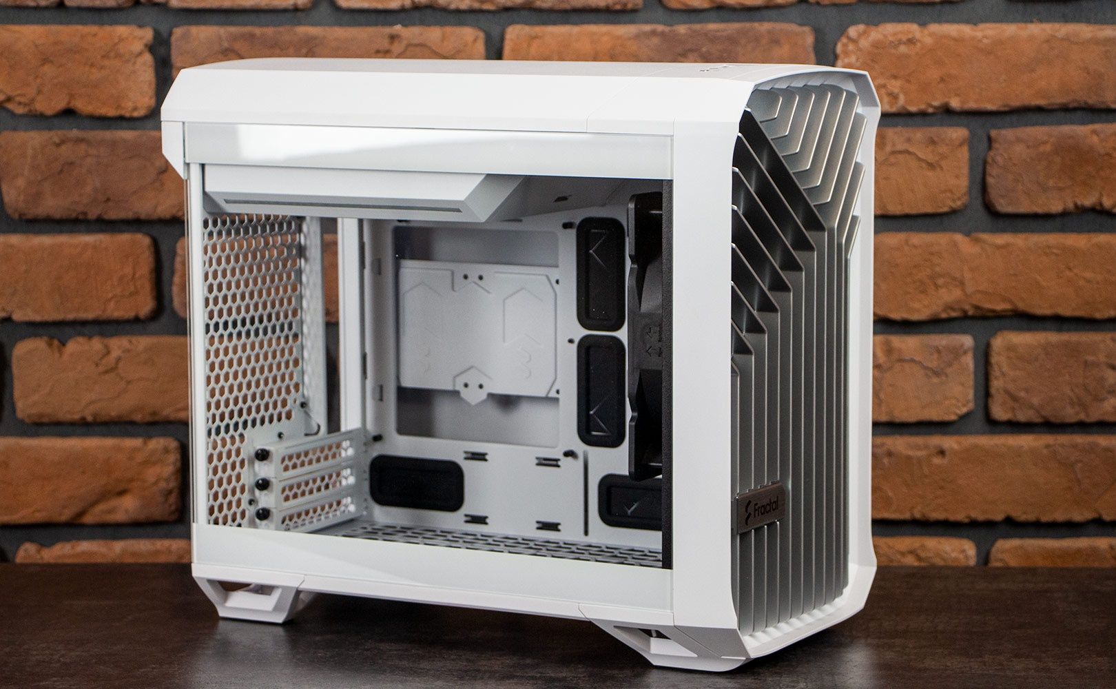 Fractal Design Torrent Nano TG White